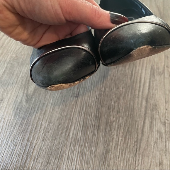 AGL Black Leather Silver Accent Pointed Toe Block Heels - Picture 6 of 11